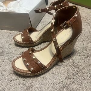 Marc Fisher wedges